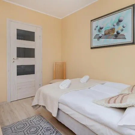 Spacious Family In By Renters Apartment Gdansk